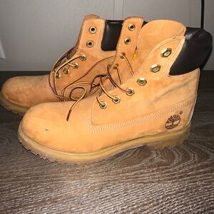 Timberland Classic Wheat Nubuck Boots